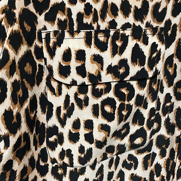Equipment Femme Leopard 100% silk button down . New w/o tags - Picture 3 of 5